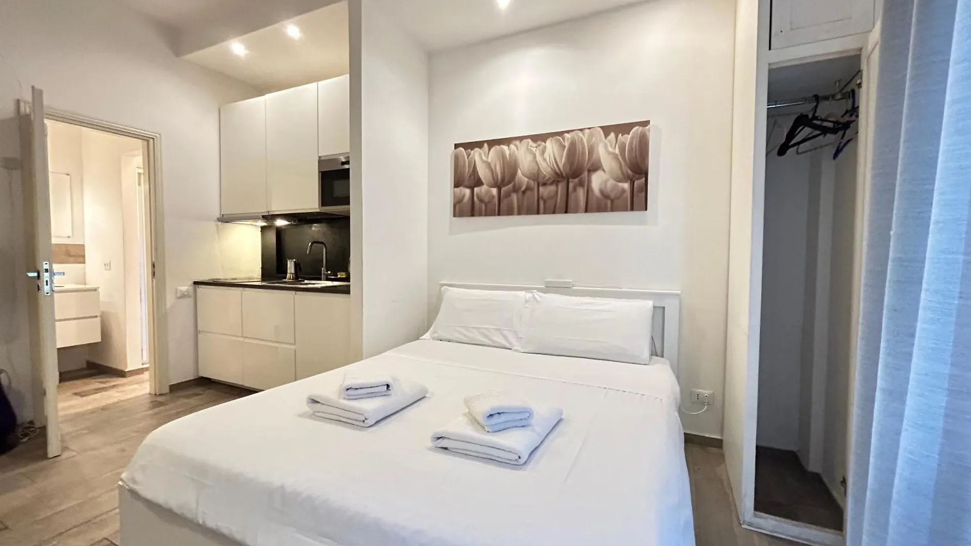 Cdm Studio By Florencehospitality Com Italy