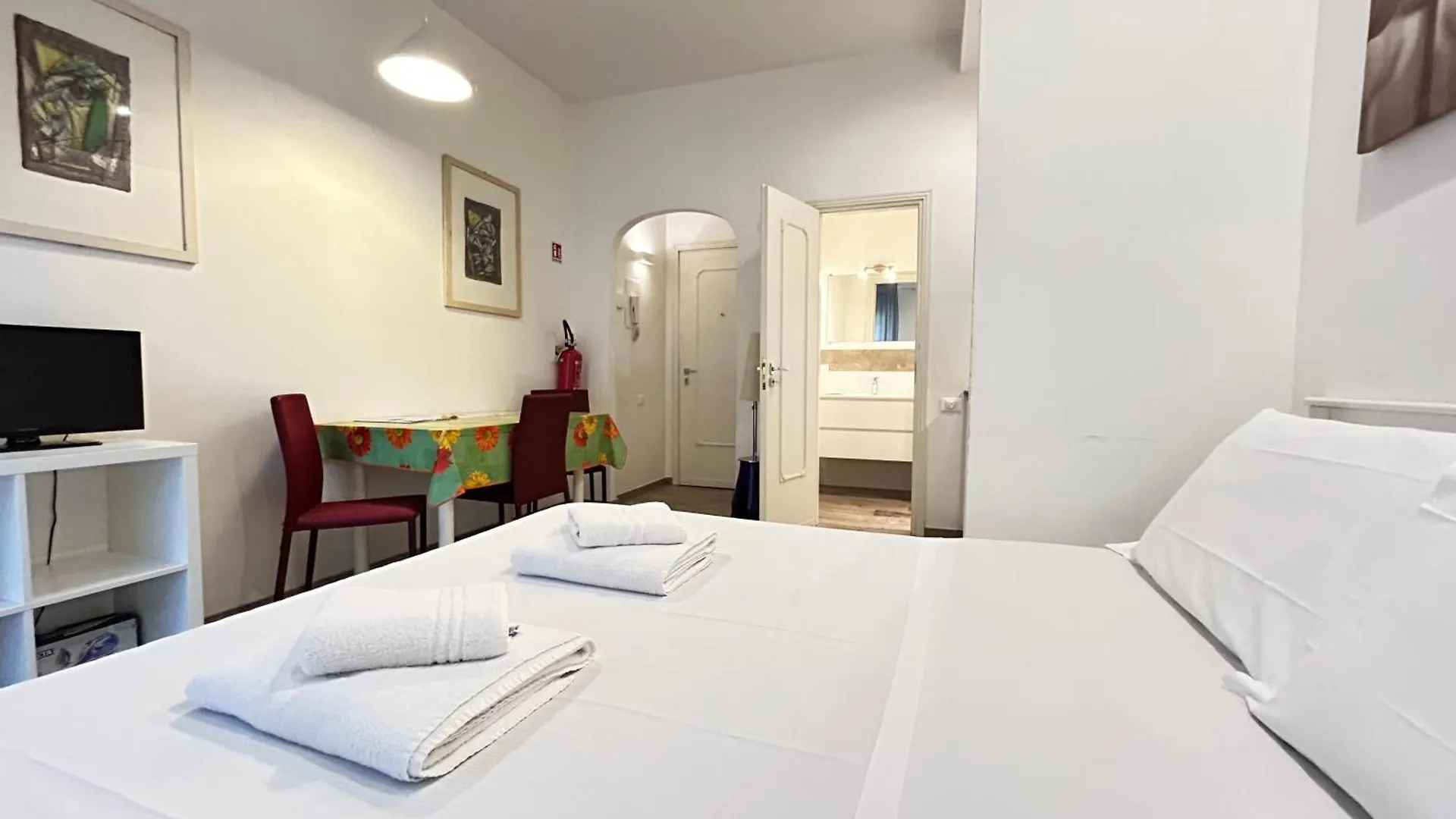 Cdm Studio By Florencehospitality Com Apartment Florence